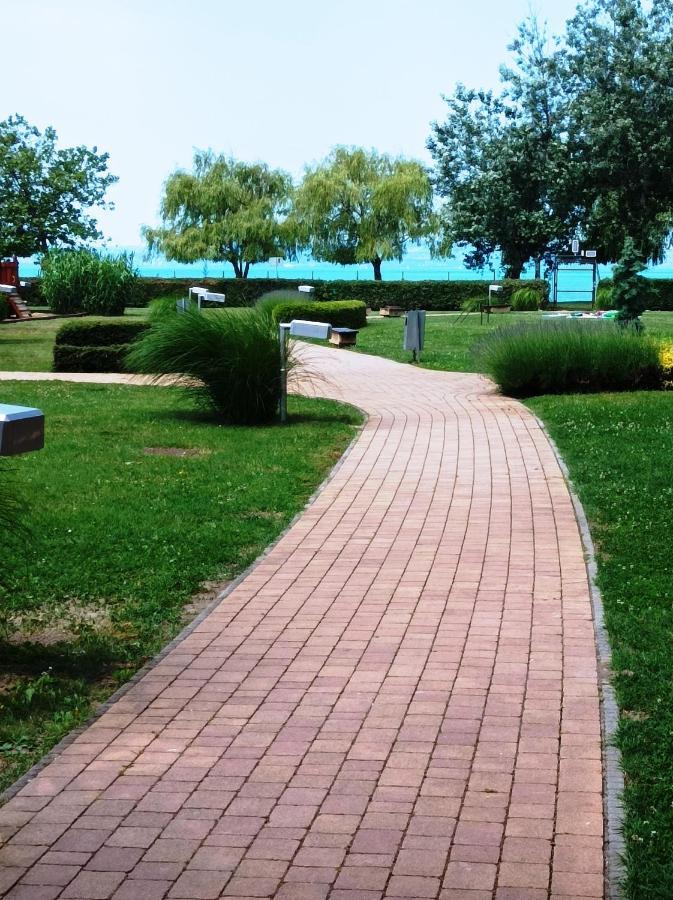 Sunrise Apartman Siófok Exteriör bild